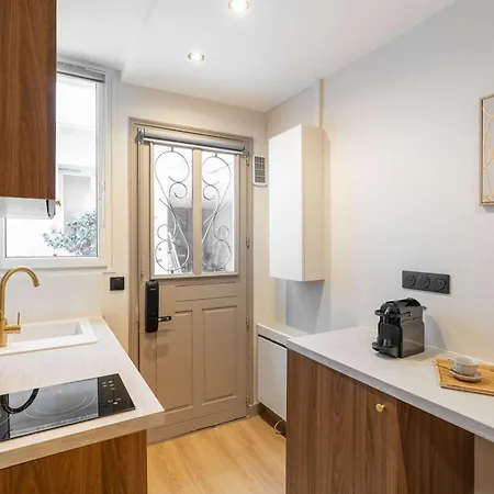 Appartement Montparnasse Charming *